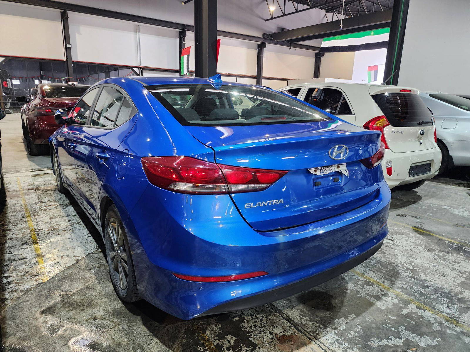 2018 HYUNDAI ELANTRA — 253767 KM — Lot 601556 — Al Quoz - Marhaba Auctions Used Cars - Image 5