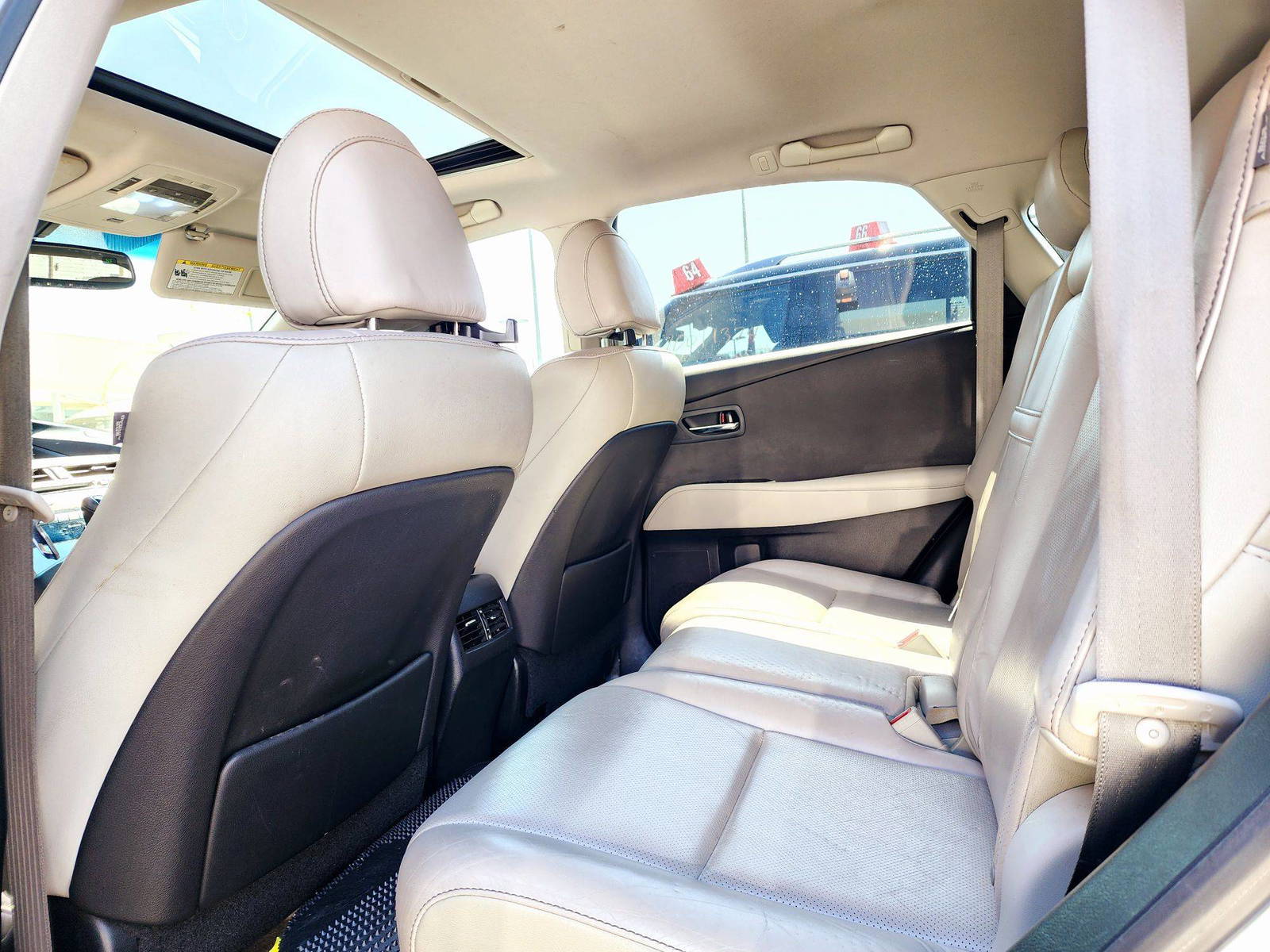 2013 LEXUS RX 350 — 93019 Miles — Lot 81900254 — Souq - Marhaba Auctions Used Cars - Image 6