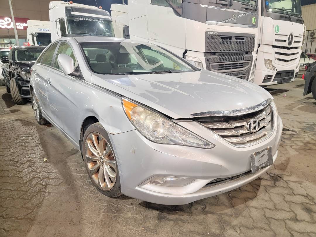 2012 HYUNDAI SONATA — 129093 Miles — Lot 73379194 — Main - Marhaba Auctions Used Cars - Image 4