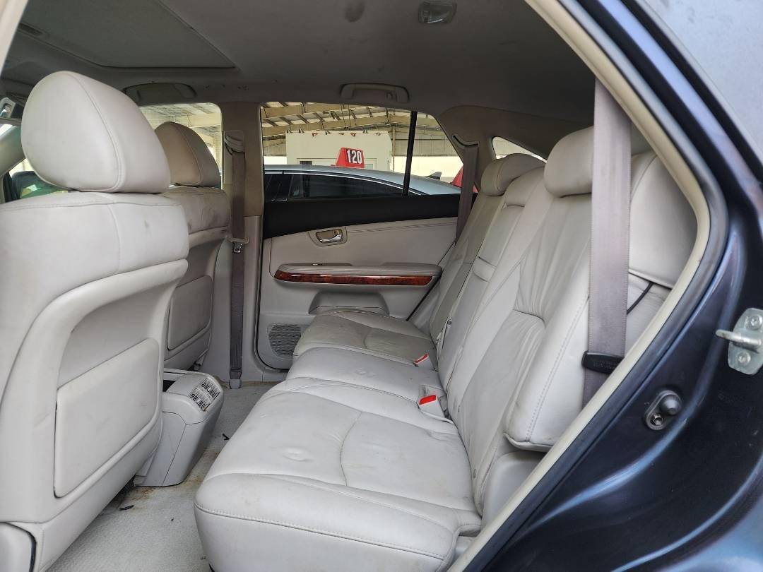 2007 LEXUS RX 350 — 260025 Miles — Lot 17873 — Souq - Marhaba Auctions Used Cars - Image 7