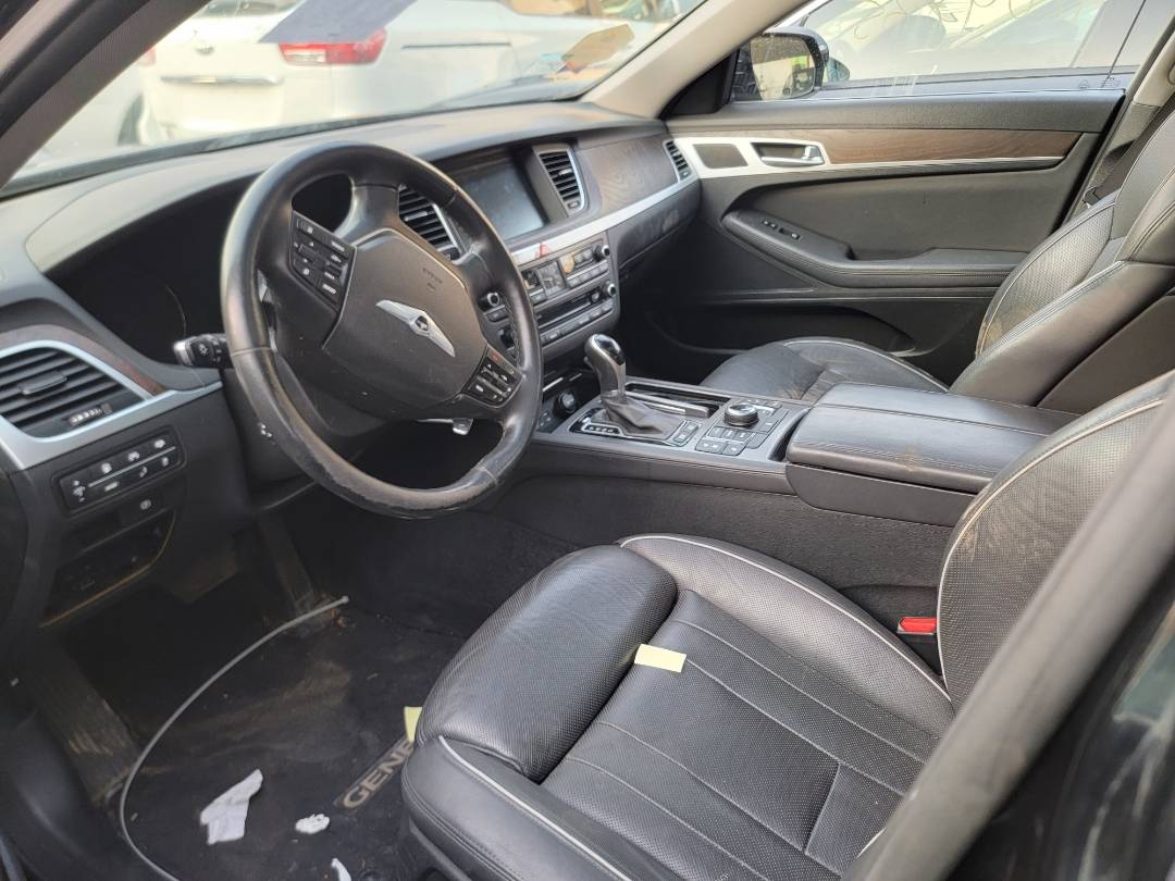 2015 HYUNDAI GENESIS — 92760 Miles — Lot 0FU018271 — Main - Marhaba Auctions Used Cars - Image 8