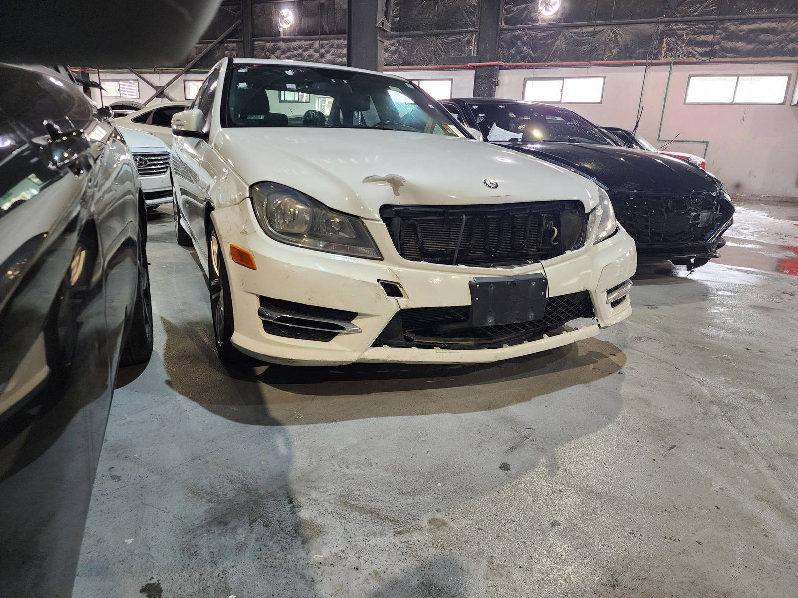 MERCEDES BENZ C300 2013 - Marhaba Auction Used Cars - Image 4