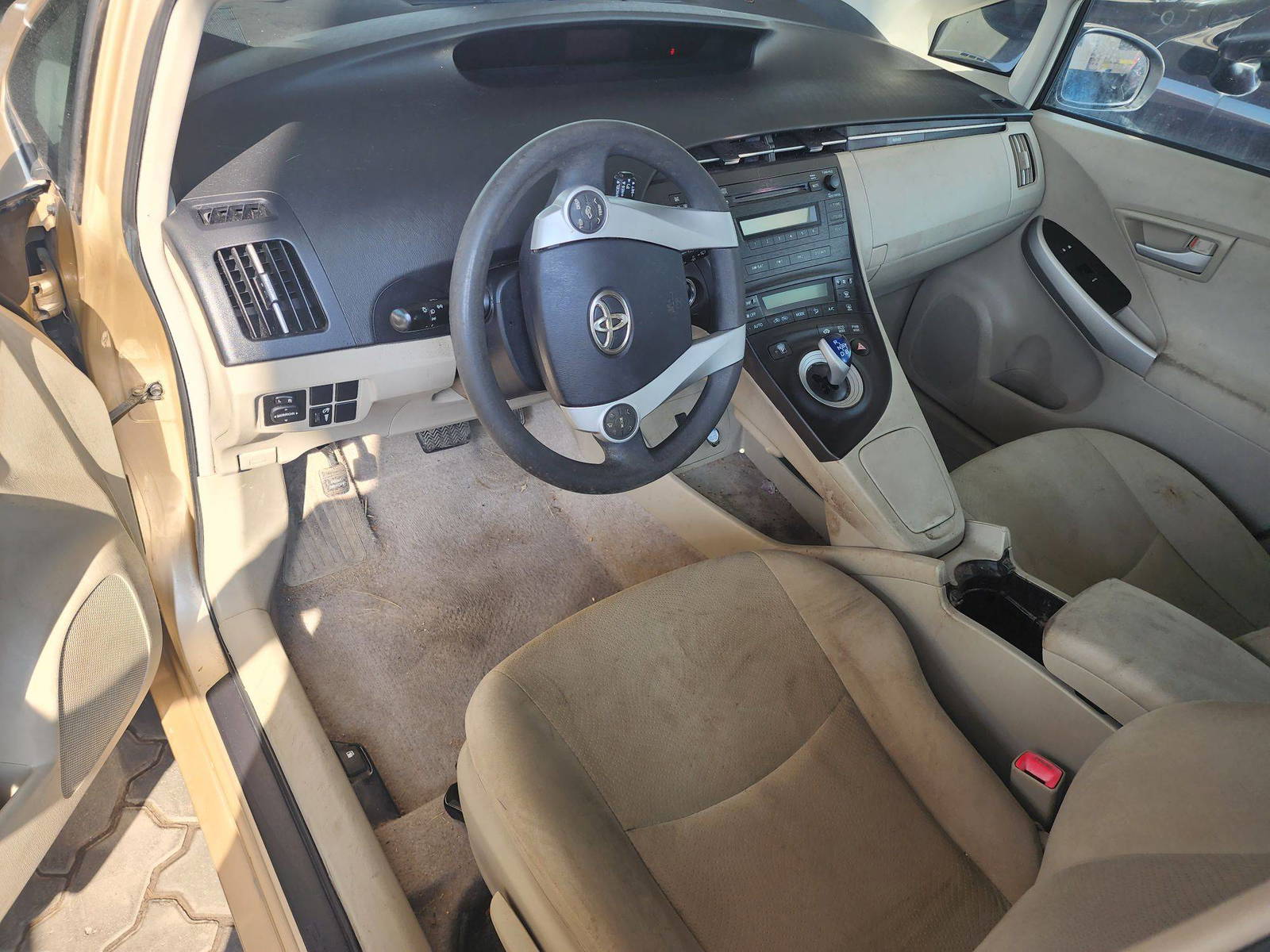 2010 TOYOTA PRIUS — 216346 Miles — Lot 37695551 - Marhaba Auctions Used Cars - Image 8