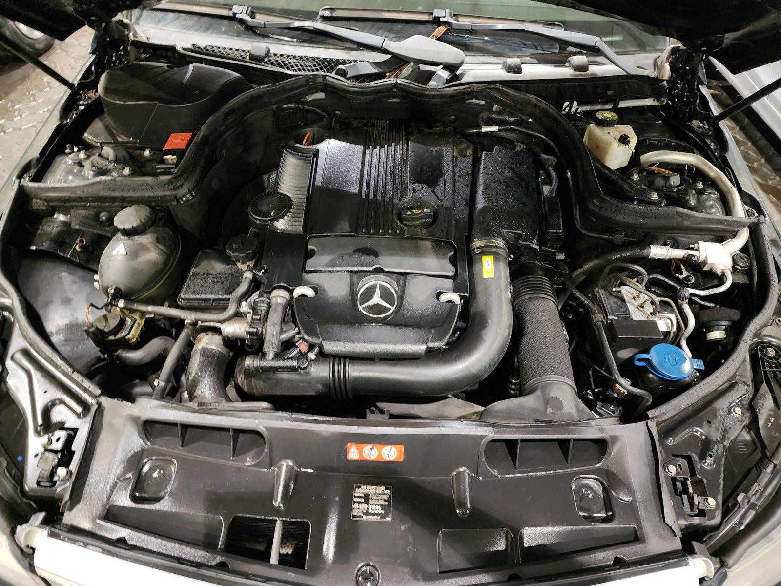 2012 MERCEDES BENZ C-250 — 190352 Miles — Lot 62003443 - Marhaba Auctions Used Cars - Image 8