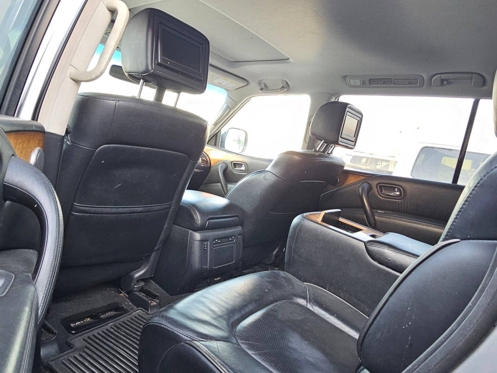 INFINITI QX80 2014 - Marhaba Auction Used Cars - Image 6