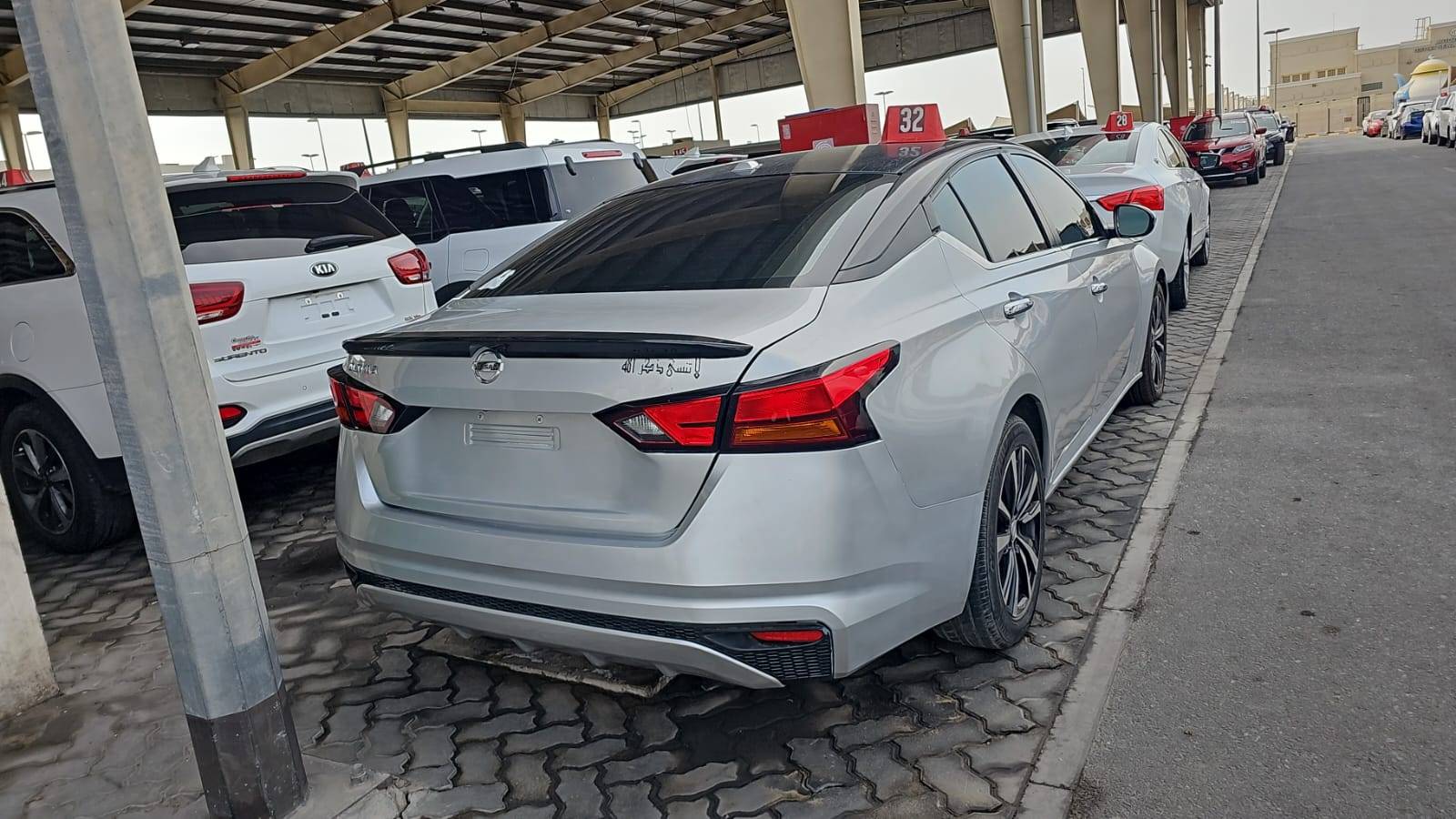 2020 NISSAN ALTIMA — 179305 KM — Lot 5LC150405 — Souq - Marhaba Auctions Used Cars - Image 6