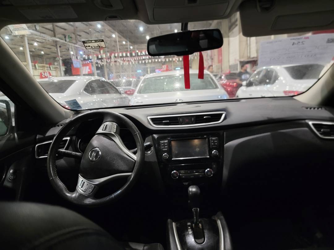 2015 NISSAN ROGUE — 231086 KM — Lot 904119 — Main - Marhaba Auctions Used Cars - Image 8