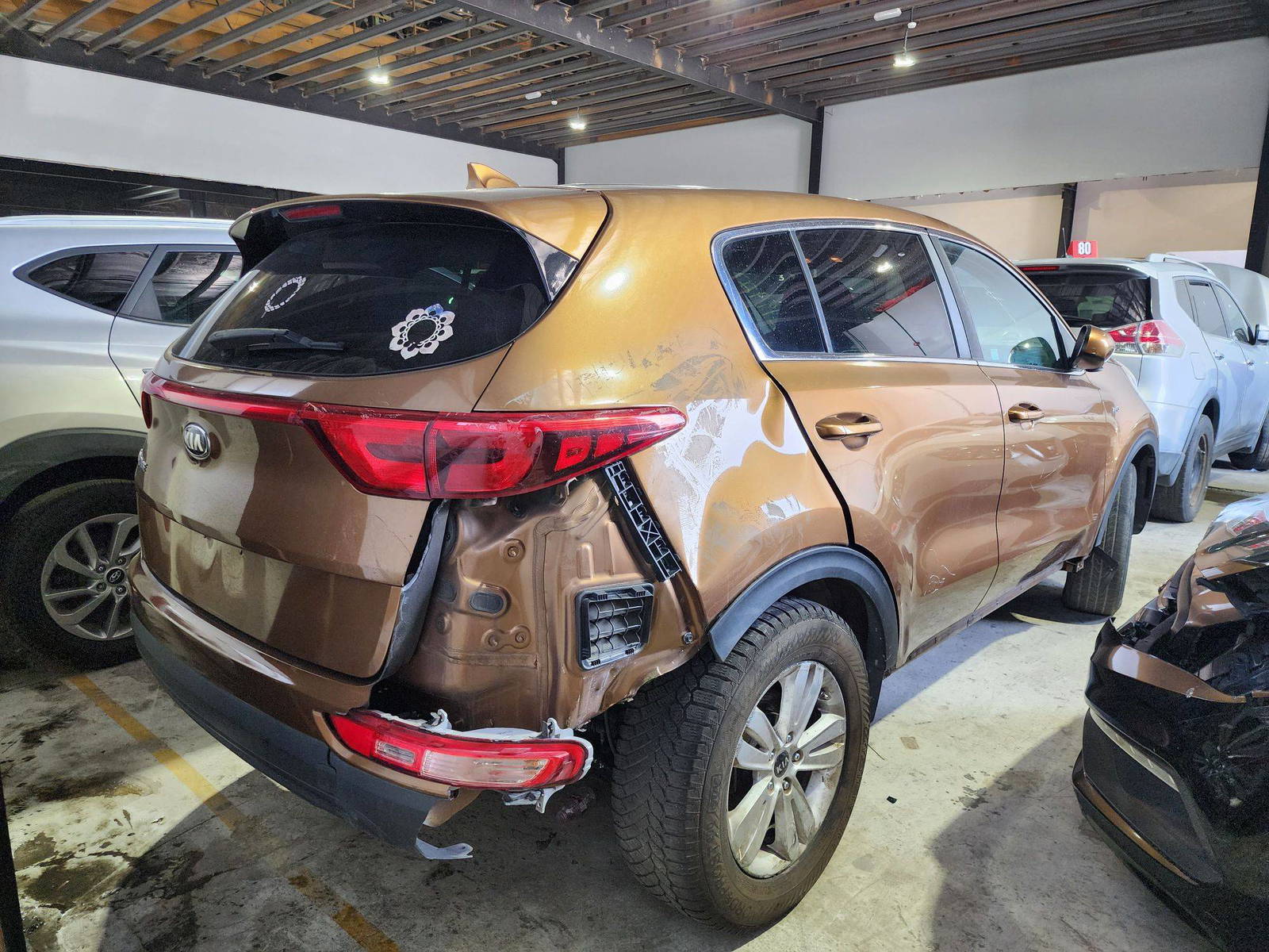2018 KIA SPORTAGE — 158403 Miles — Lot C6J7310031 — Souq - Marhaba Auctions Used Cars - Image 6