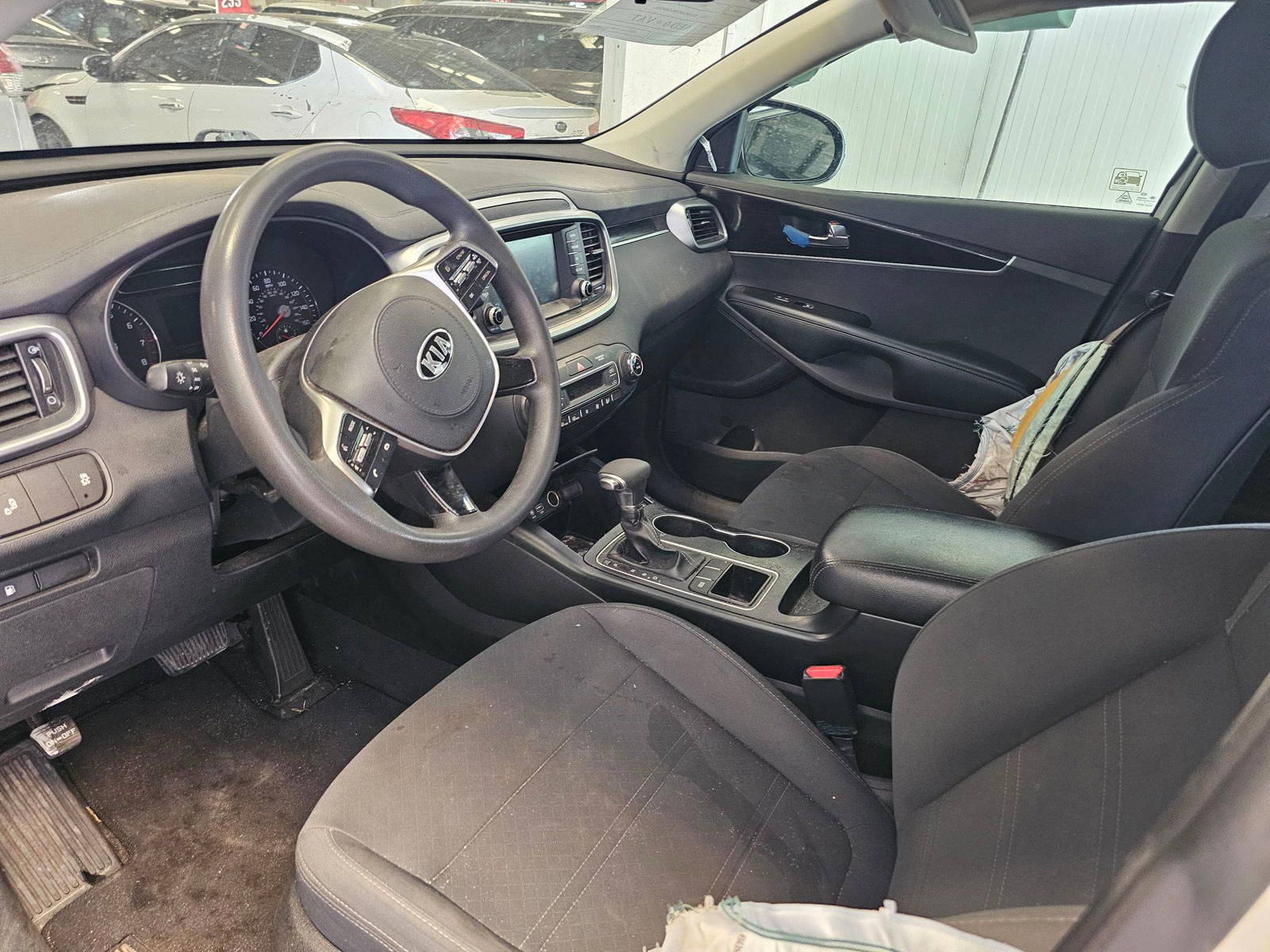 KIA SORENTO 2019 - Marhaba Auction Used Cars - Image 8