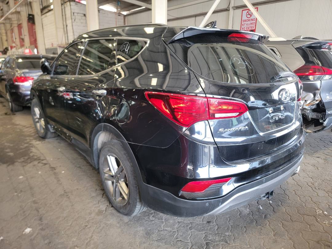 2017 HYUNDAI SANTA FE — 214984 KM — Lot HG432232 — Main - Marhaba Auctions Used Cars - Image 5