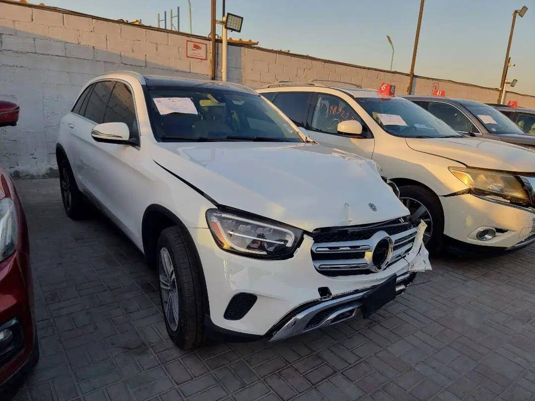 MERCEDES BENZ GLC-300
