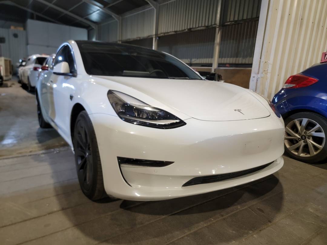 2022 TESLA MODEL 3 — 40486 KM — Lot 8NF285965 — Main - Marhaba Auctions Used Cars - Image 3