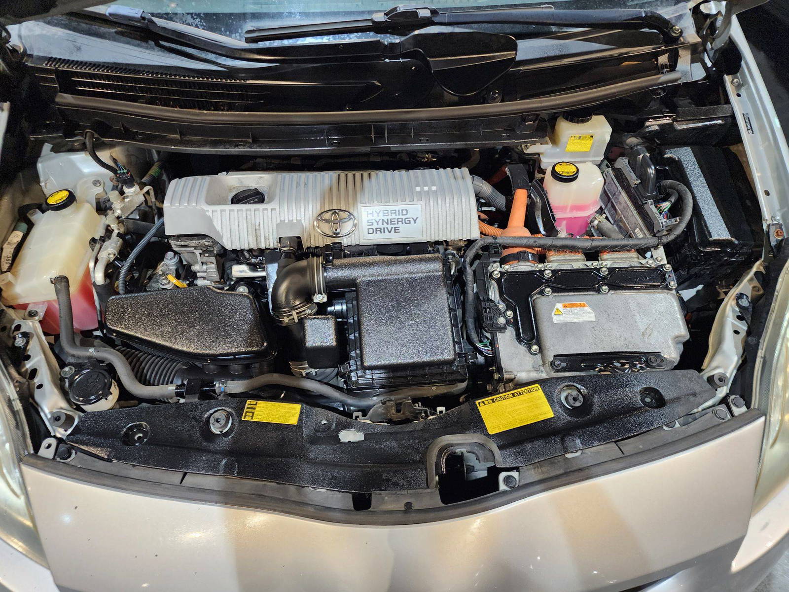 2010 TOYOTA PRIUS — 175710 Miles — Lot 57054 — Al Quoz - Marhaba Auctions Used Cars - Image 9