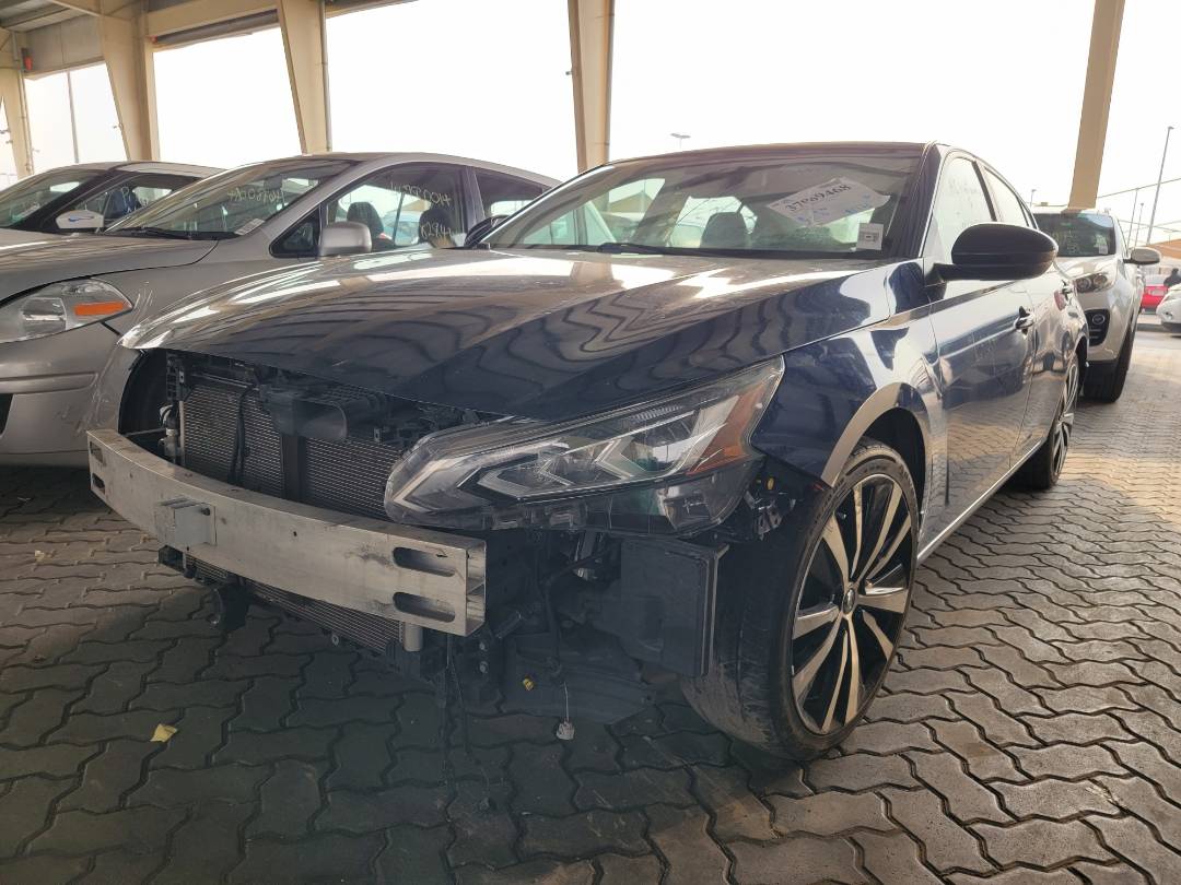2020 NISSAN ALTIMA — 133693 Miles — Lot 90625 — Souq - Marhaba Auctions Used Cars - Image 5