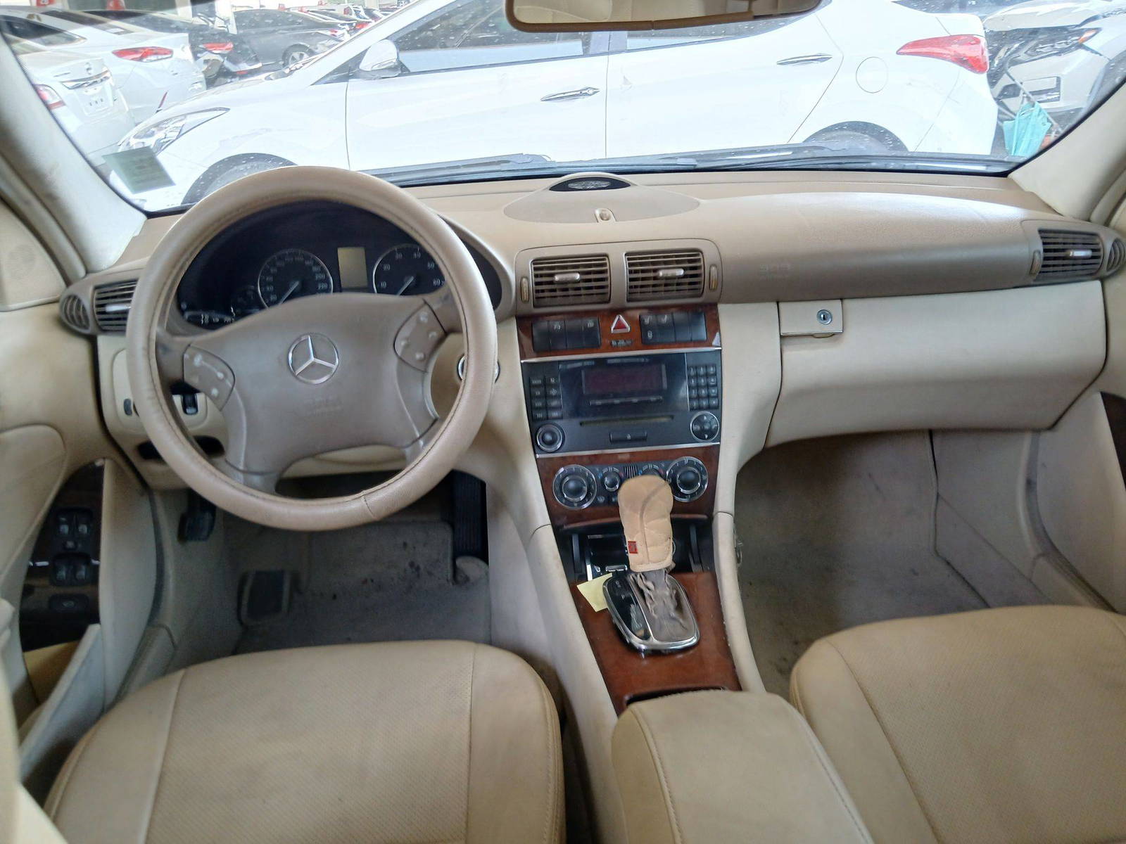 2007 MERCEDES BENZ C200 — 178218 KM — Lot F844931 — Main - Marhaba Auctions Used Cars - Image 7