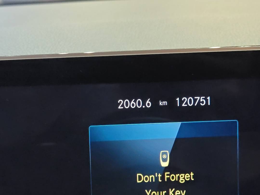 2020 MERCEDES BENZ GLB 250 — 120751 KM — Lot 4LW053170 — Main - Marhaba Auctions Used Cars - Image 10