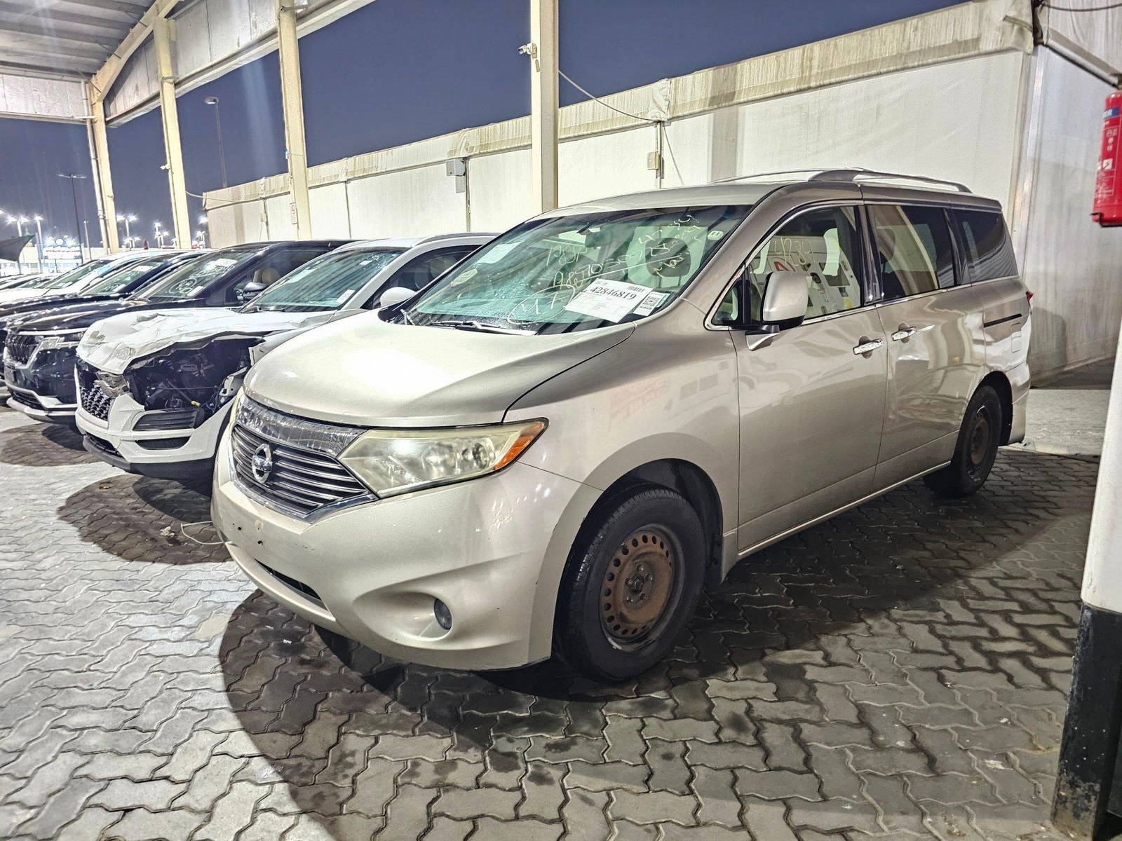 2012 NISSAN QUEST — 191734 Miles — Lot C9050925 — Souq - Marhaba Auctions Used Cars - Image 5