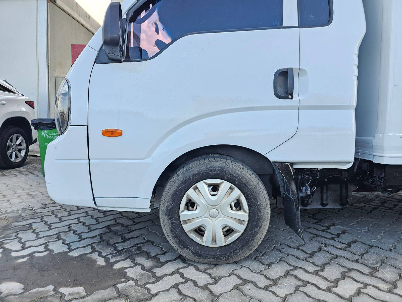 2019 KIA BONGO 3 — 244887 KM — Lot 305587 — Souq - Marhaba Auctions Used Cars - Image 10