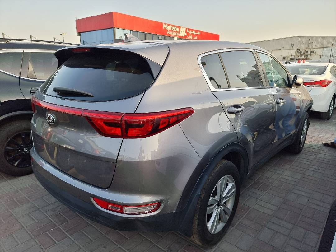 2018 KIA SPORTAGE — 121314 Miles — Lot 40912605 — Souq - Marhaba Auctions Used Cars - Image 3