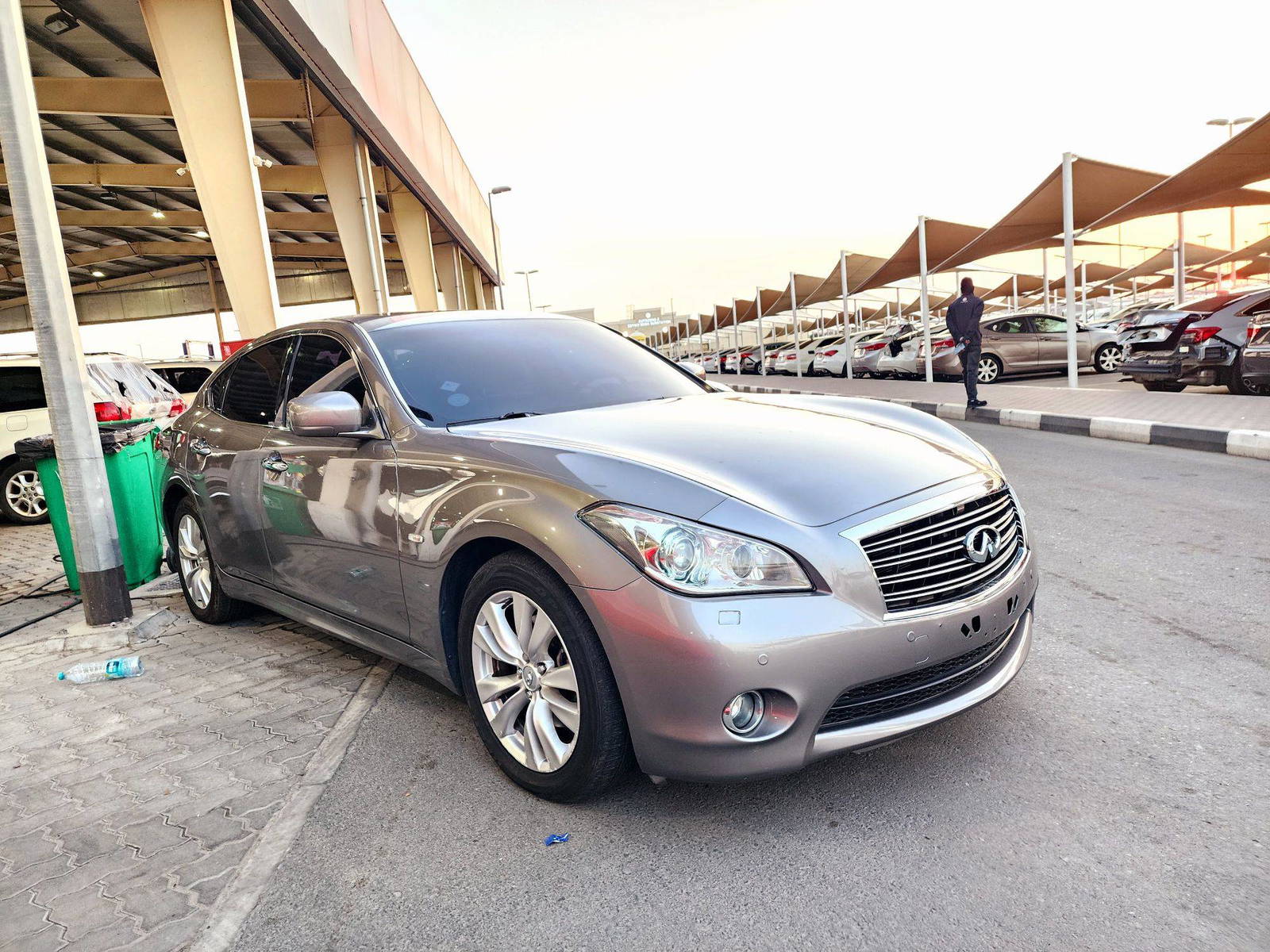 2011 INFINITI M37 — 138990 KM — Lot M511717 — Souq - Marhaba Auctions Used Cars - Image 3