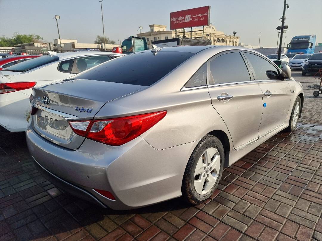2012 HYUNDAI SONATA — 215094 KM — Lot 214587 — Main - Marhaba Auctions Used Cars - Image 4