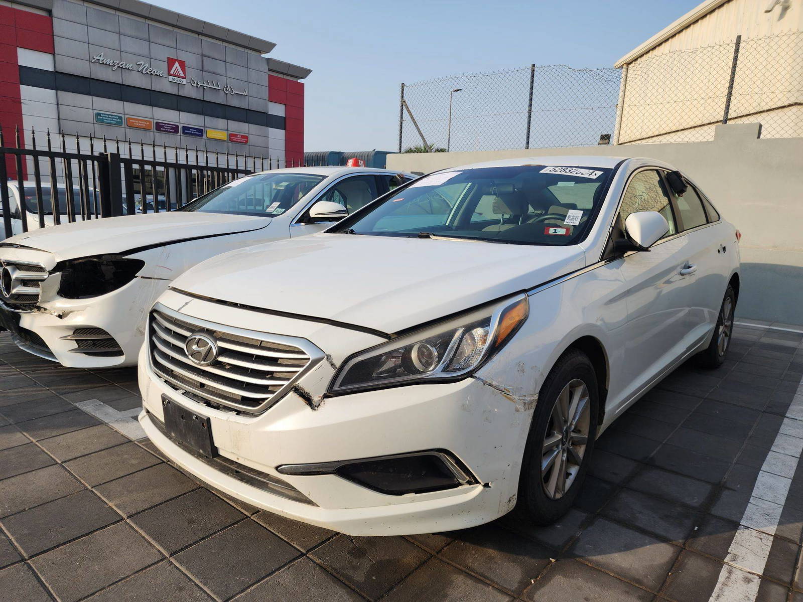 2015 HYUNDAI SONATA — 163152 Miles — Lot 1829 — Al Quoz - Marhaba Auctions Used Cars - Image 4