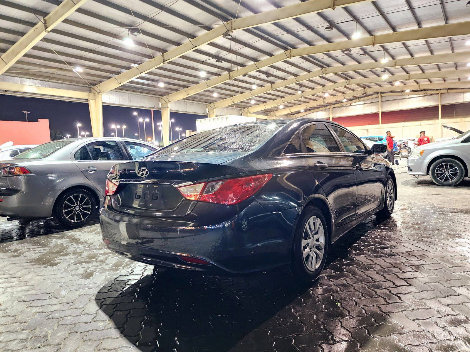 2011 HYUNDAI SONATA — 311987 Miles — Lot 5BH003966 — Souq - Marhaba Auctions Used Cars - Image 4