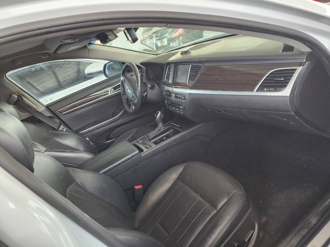 2016 HYUNDAI GENESIS — 112743 Miles — Lot 47877164 — Main - Marhaba Auctions Used Cars - Image 8