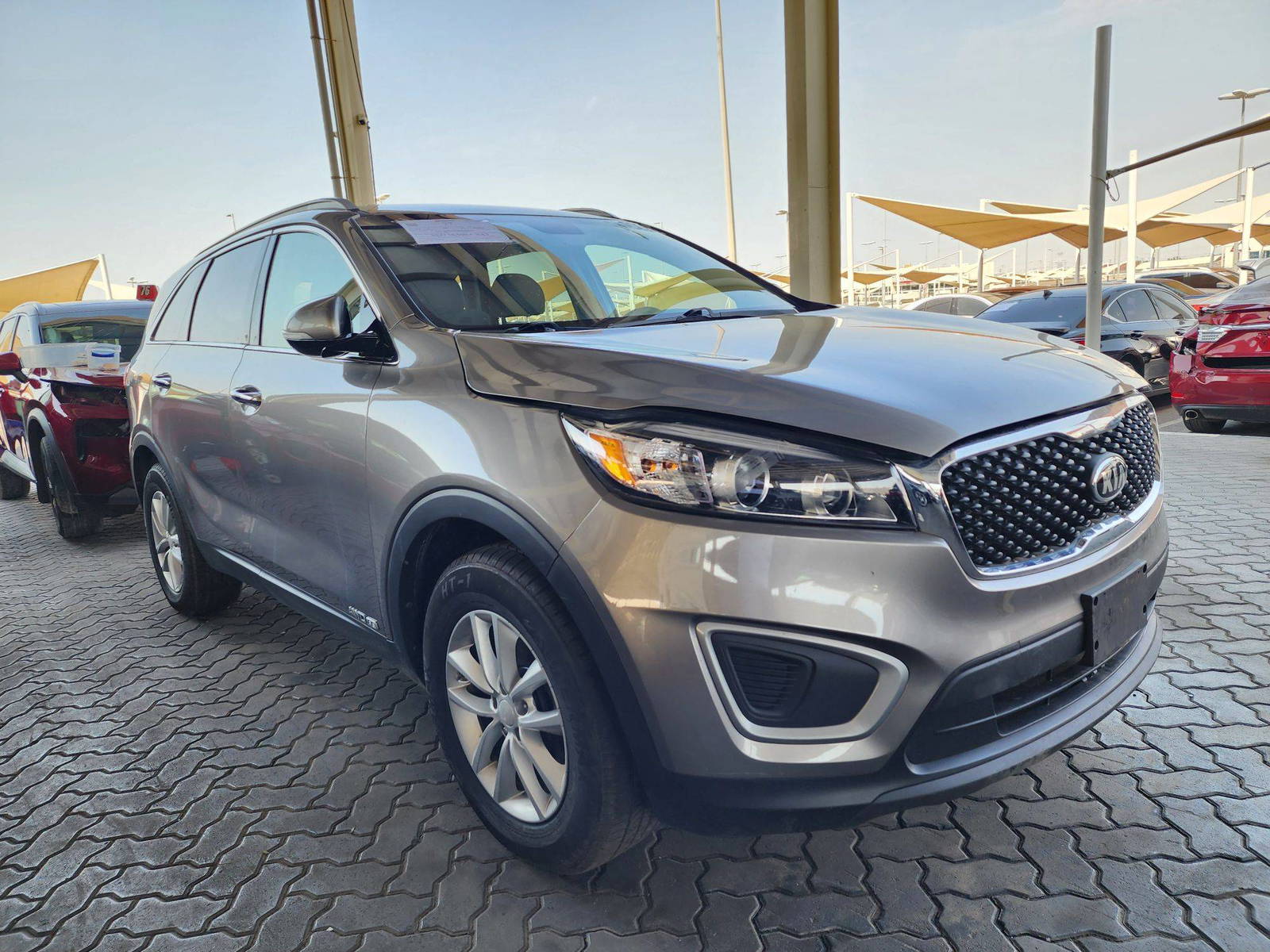 2018 KIA SORENTO — 164544 Miles — Lot 60928574 — Souq - Marhaba Auctions Used Cars - Image 5