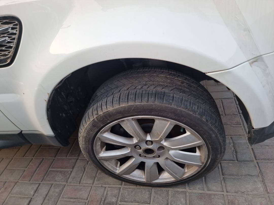 LAND ROVER RANGE ROVER SPORT HSE 2013 - Marhaba Auction Used Cars - Image 11