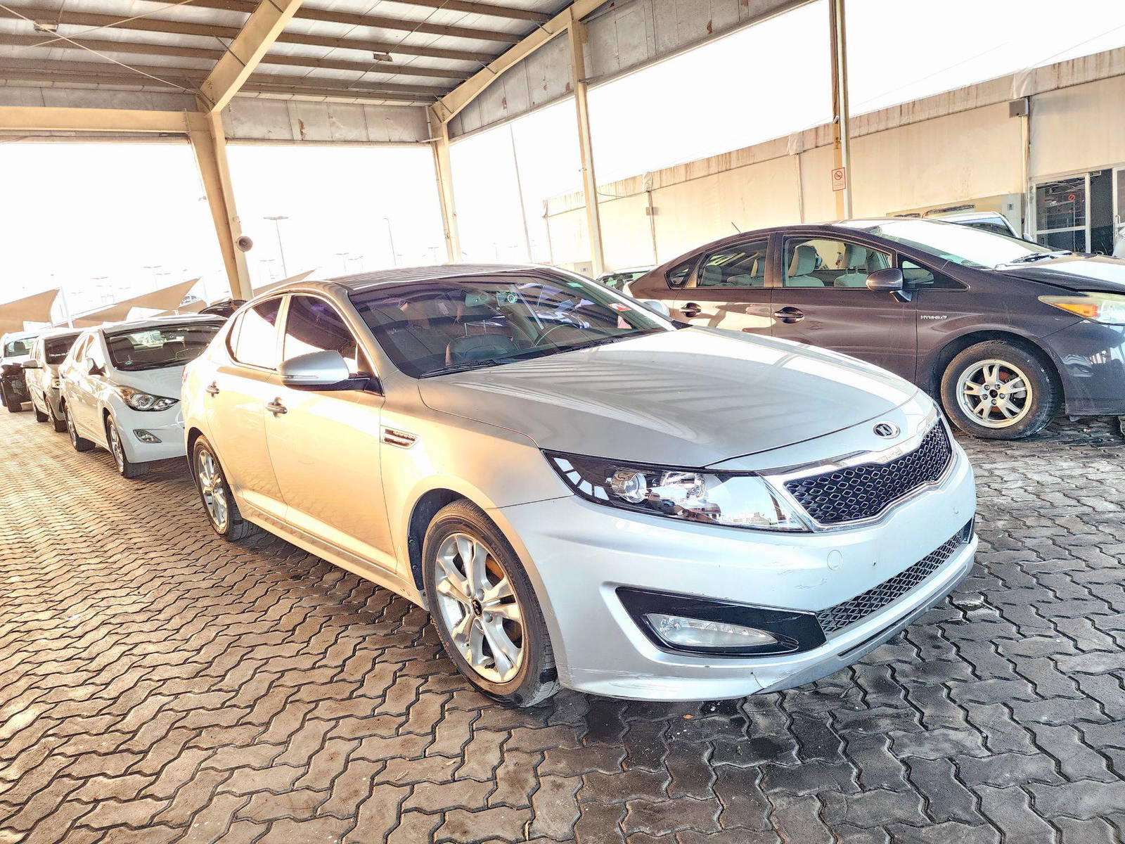 2013 KIA K5 — 88338 KM — Lot 394159 — Souq - Marhaba Auctions Used Cars - Image 4