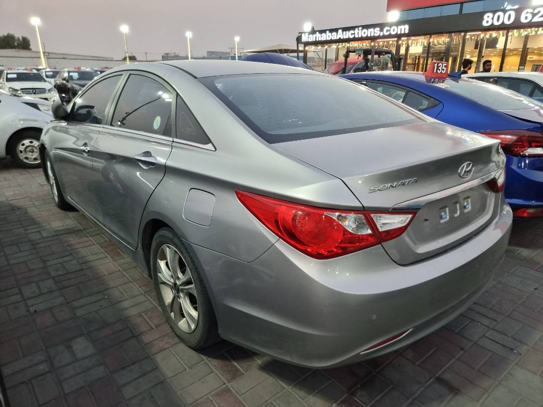 HYUNDAI SONATA 2011 - Marhaba Auction Used Cars - Image 4