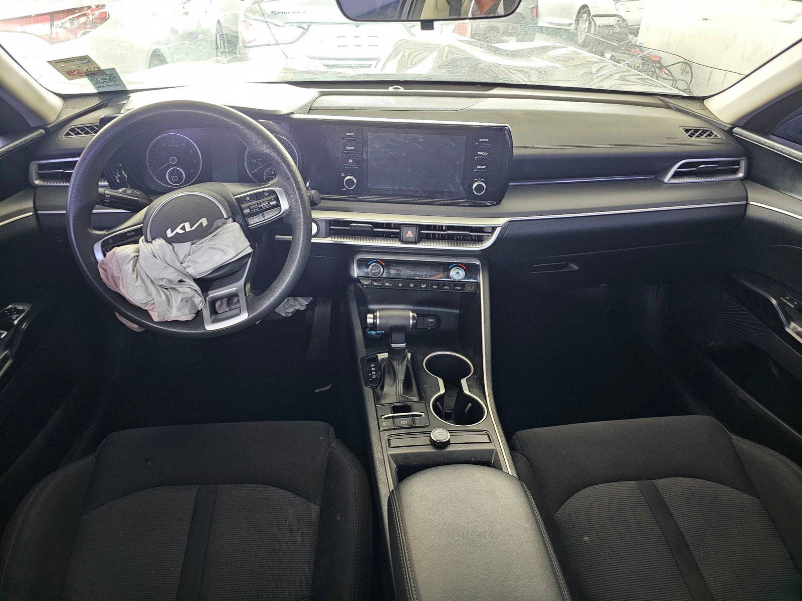2022 KIA K5 — 122677 Miles — Lot 5NG139324 — Souq - Marhaba Auctions Used Cars - Image 7