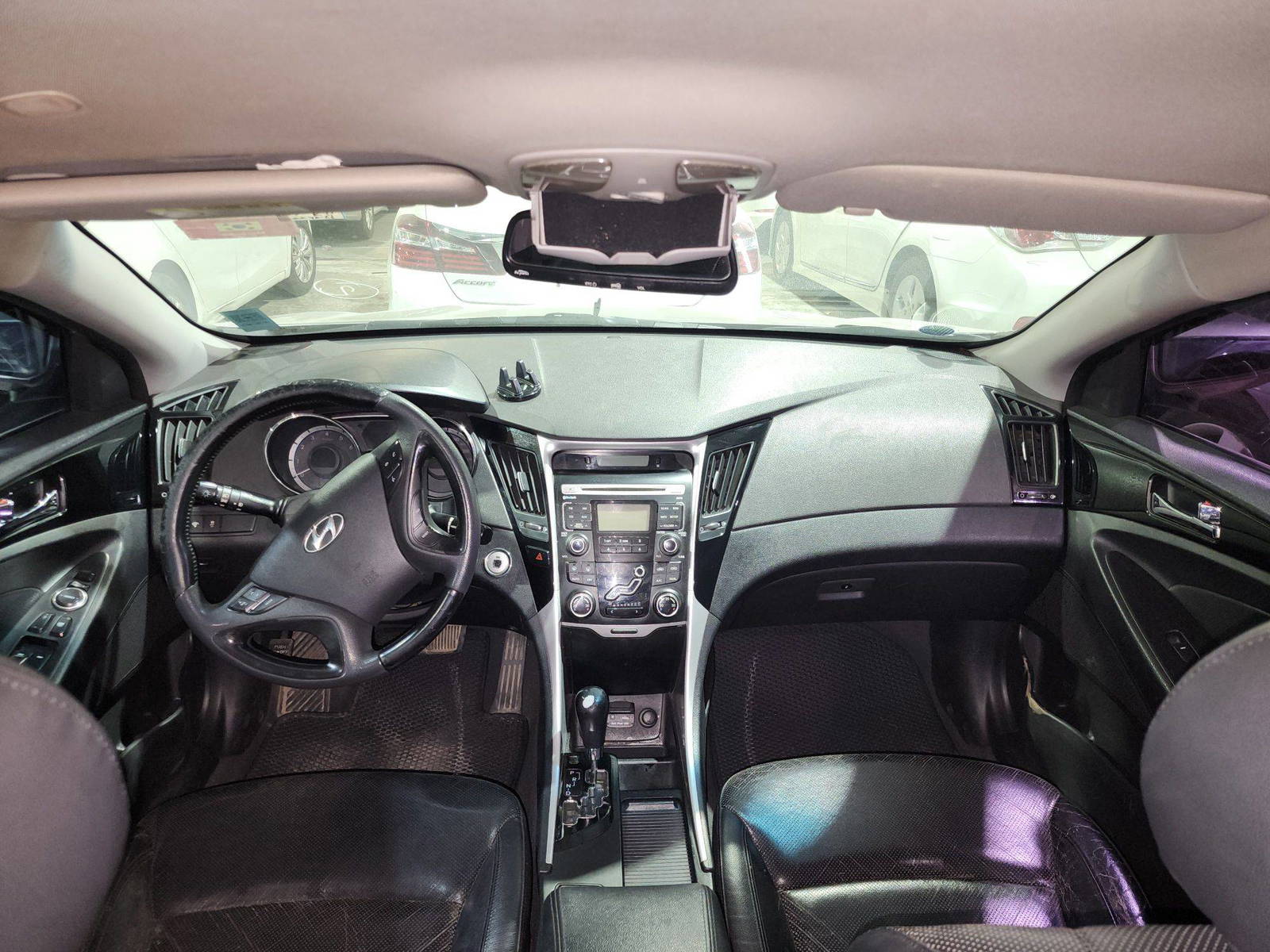 HYUNDAI SONATA 2010 - Marhaba Auction Used Cars - Image 8