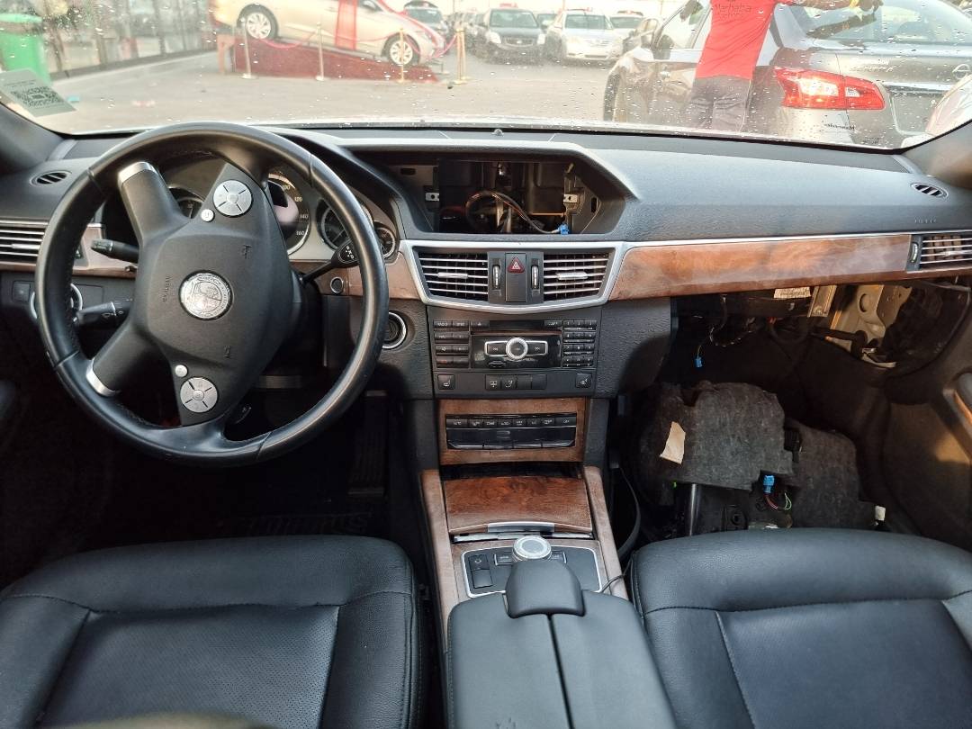 2012 MERCEDES BENZ E 350 — 205335 Miles — Lot A574863 — Souq - Marhaba Auctions Used Cars - Image 7
