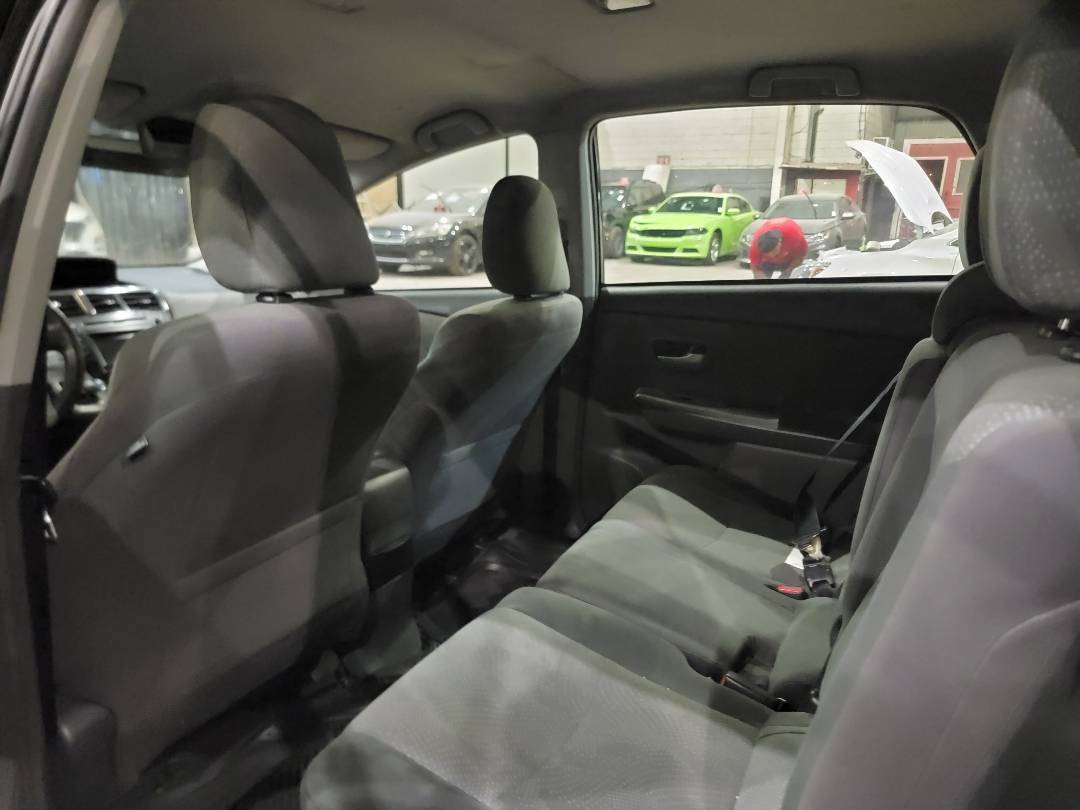2014 TOYOTA PRIUS — 292126 Miles — Lot U0E3333455 — Main - Marhaba Auctions Used Cars - Image 6