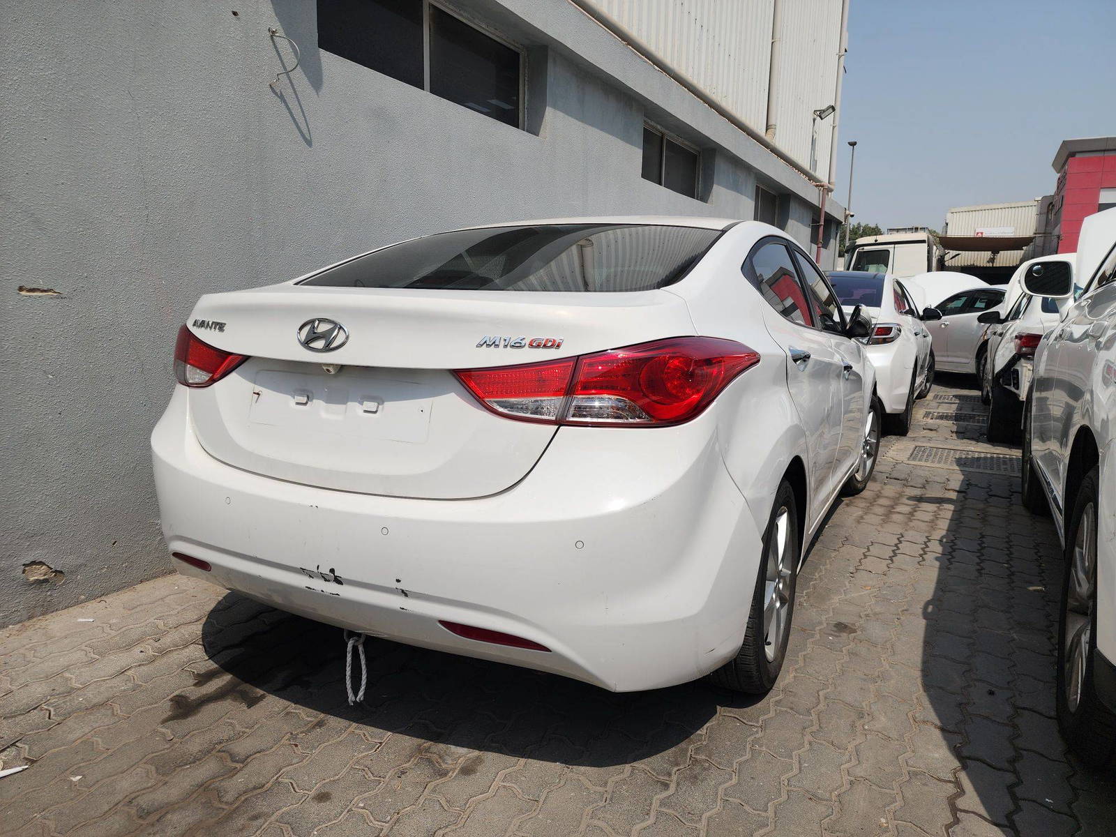2011 HYUNDAI AVANTE — 140804 KM — Lot 075746 — Souq - Marhaba Auctions Used Cars - Image 3