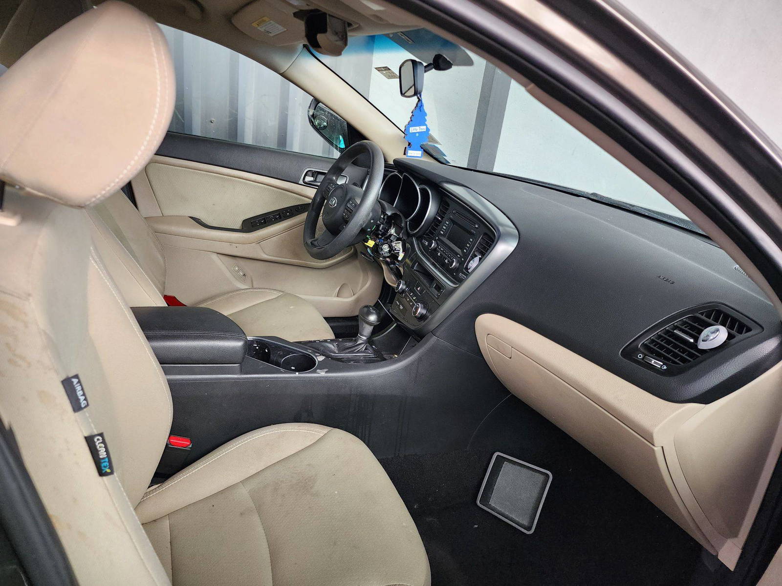 2014 KIA OPTIMA — 156963 Miles — Lot 74752674 — Al Quoz - Marhaba Auctions Used Cars - Image 9