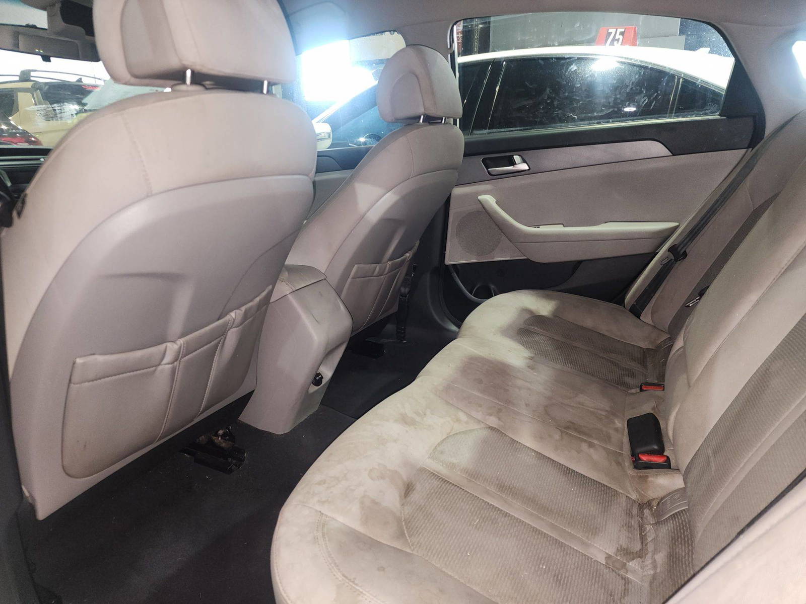 2015 HYUNDAI SONATA — 168122 Miles — Lot H005031 — Main - Marhaba Auctions Used Cars - Image 7
