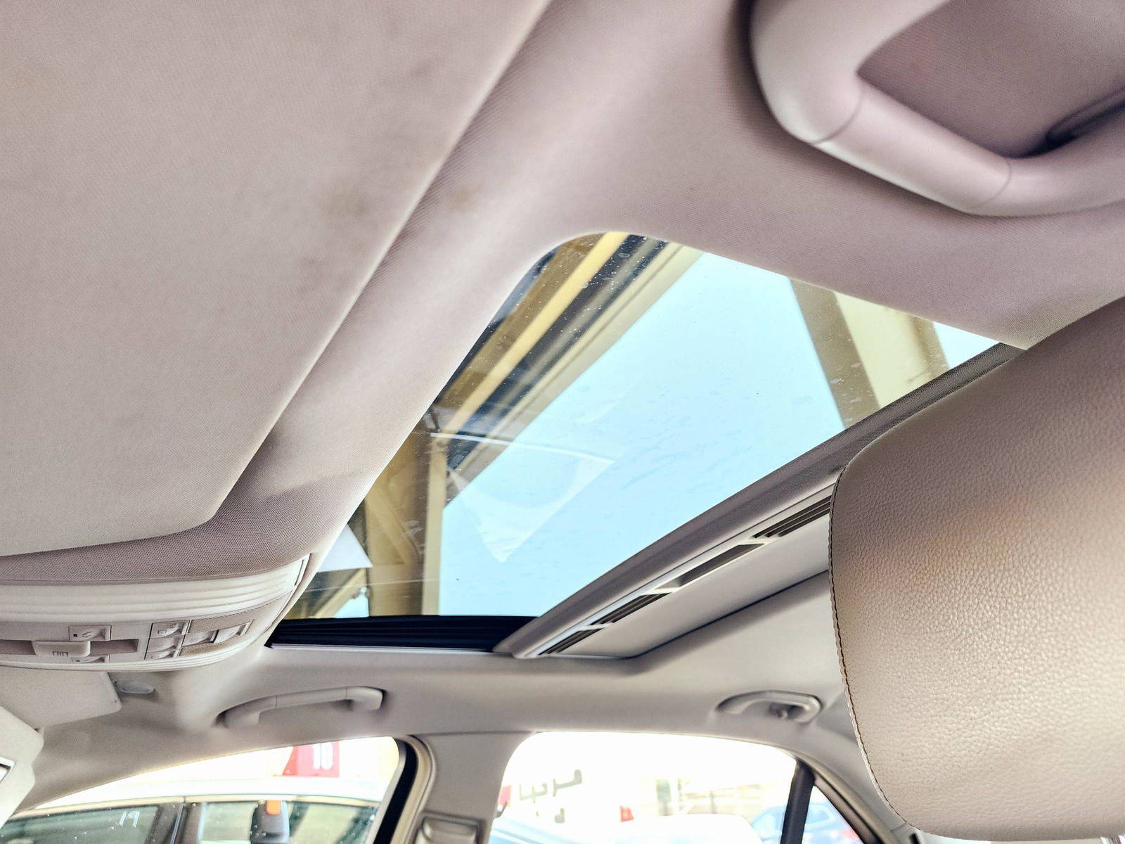 2014 MERCEDES BENZ E 350 — 91174 Miles — Lot A884694 — Souq - Marhaba Auctions Used Cars - Image 8