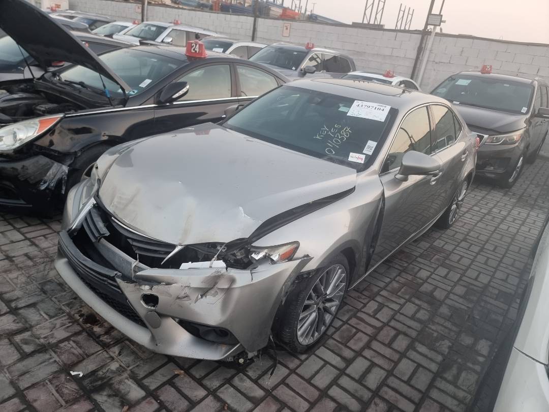 Lexus IS 250 2014 view 2