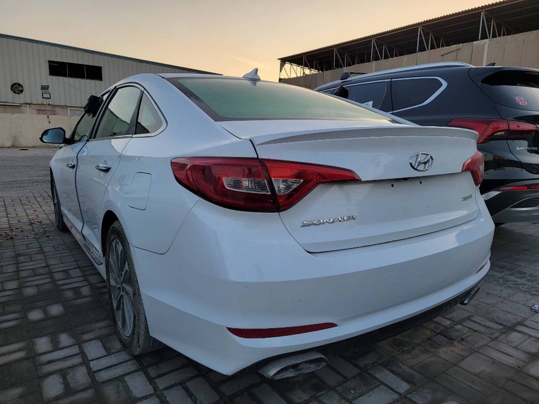 2017 HYUNDAI SONATA — 137911 Miles — Lot 552029 — Main - Marhaba Auctions Used Cars - Image 4