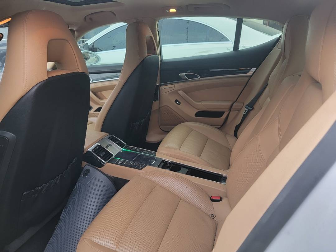 2015 PORSCHE PANAMERA S — 75915 Miles — Lot FL040036 — Main - Marhaba Auctions Used Cars - Image 9