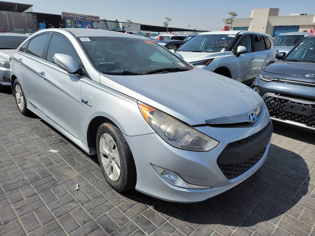 HYUNDAI SONATA 2015 - Marhaba Auction Used Cars - Image 4