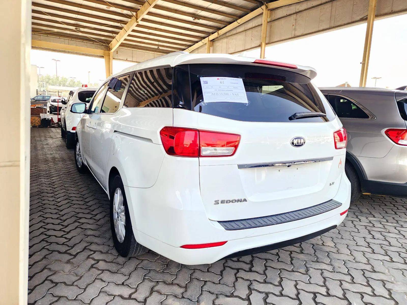 KIA SEDONA 2015 - Marhaba Auction Used Cars - Image 4