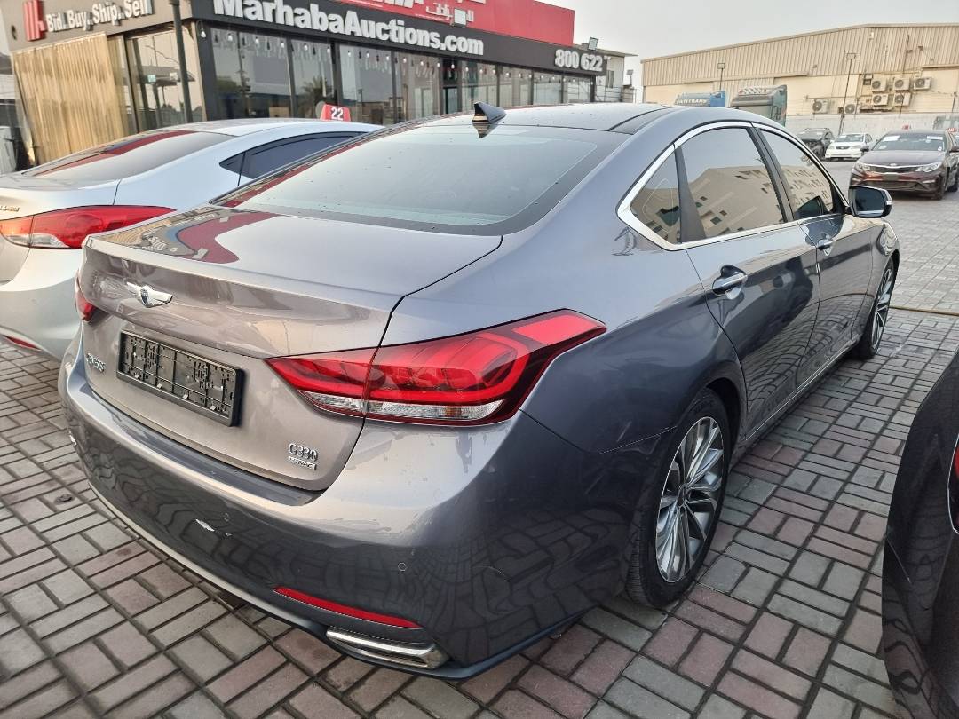 2014 HYUNDAI GENESIS — 157666 KM — Lot 215478 — Ind. 12 - Marhaba Auctions Used Cars - Image 5