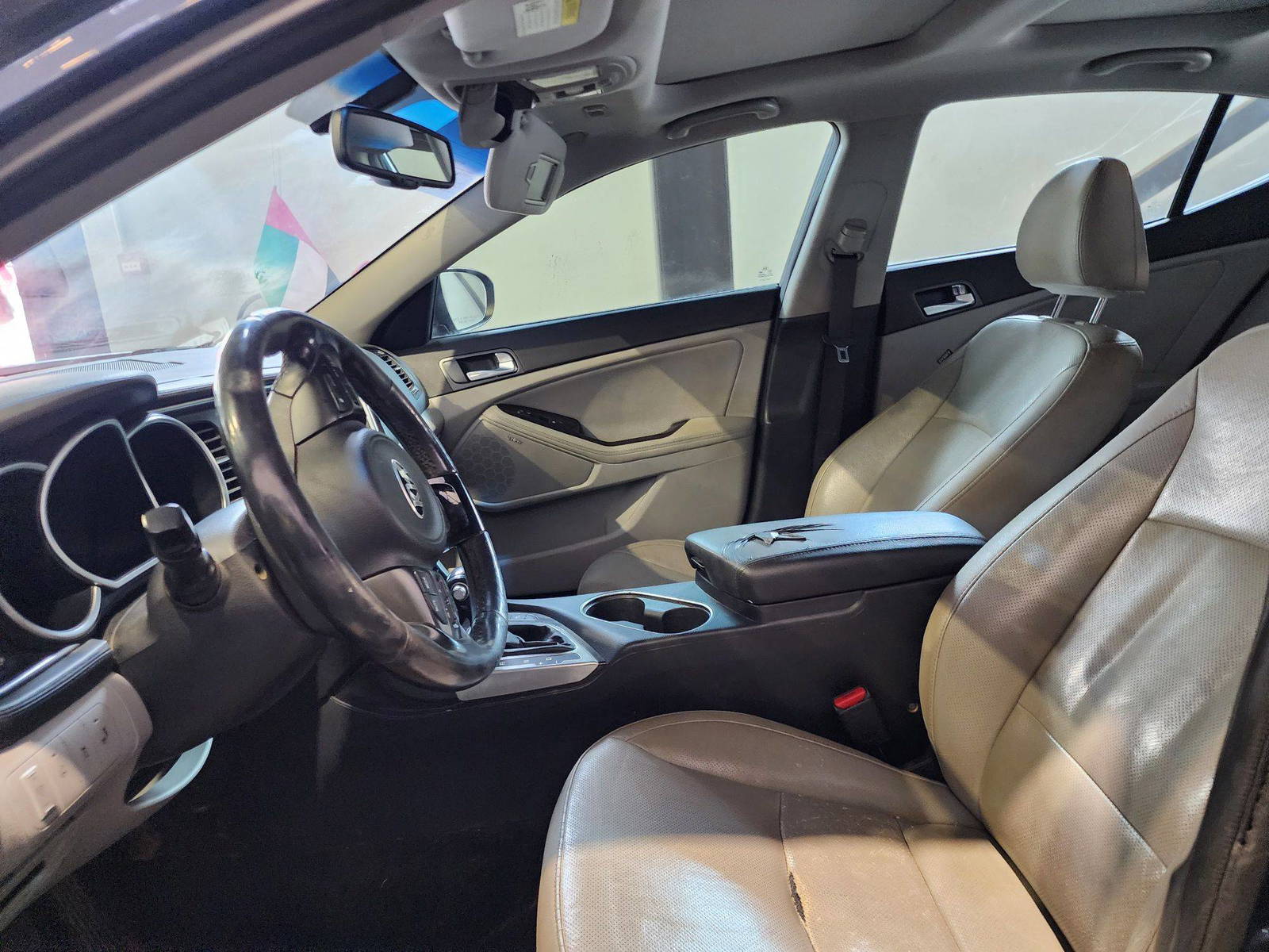 2015 KIA OPTIMA — 199206 Miles — Lot 23692 — Al Quoz - Marhaba Auctions Used Cars - Image 9