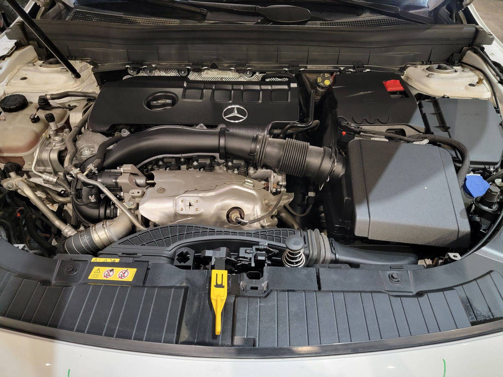 MERCEDES BENZ GLB 250 2023 - Marhaba Auction Used Cars - Image 11