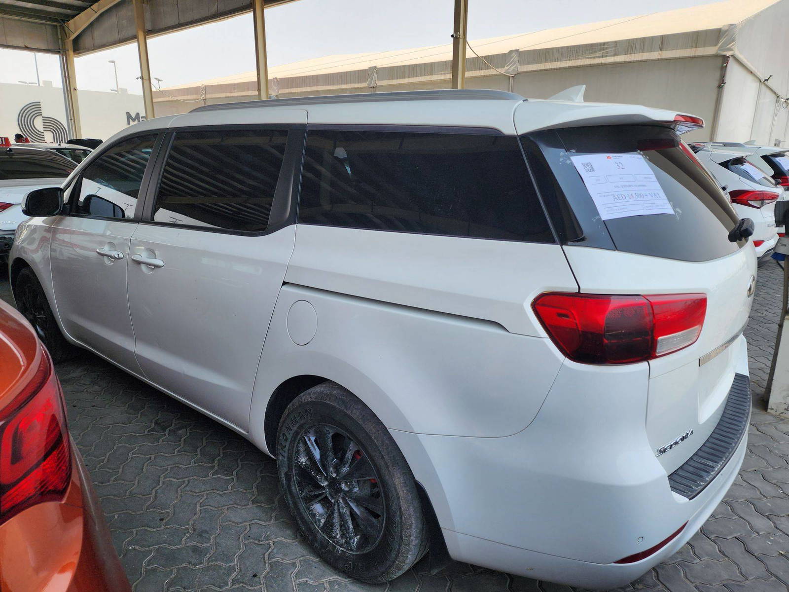 2016 KIA SEDONA — 164991 Miles — Lot 39009696 — Souq - Marhaba Auctions Used Cars - Image 13