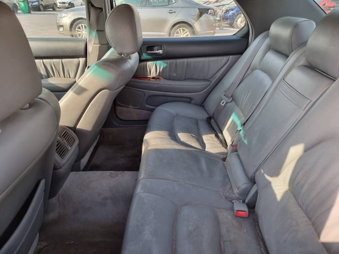 1999 LEXUS LS 400 — 166456 Miles — Lot 1325487 — Ind. 12 - Marhaba Auctions Used Cars - Image 6